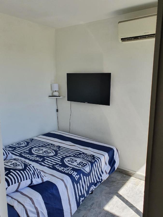 Superbe Appartement Plage Saint-Laurent Du Var Exterior photo